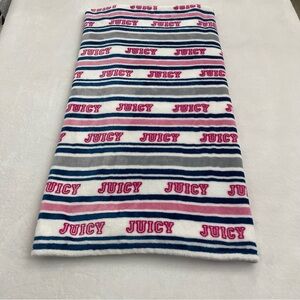 JUICY COUTURE FLEECE THROW 72”X50”, VERY GOOD CONDITION, PREOWNED